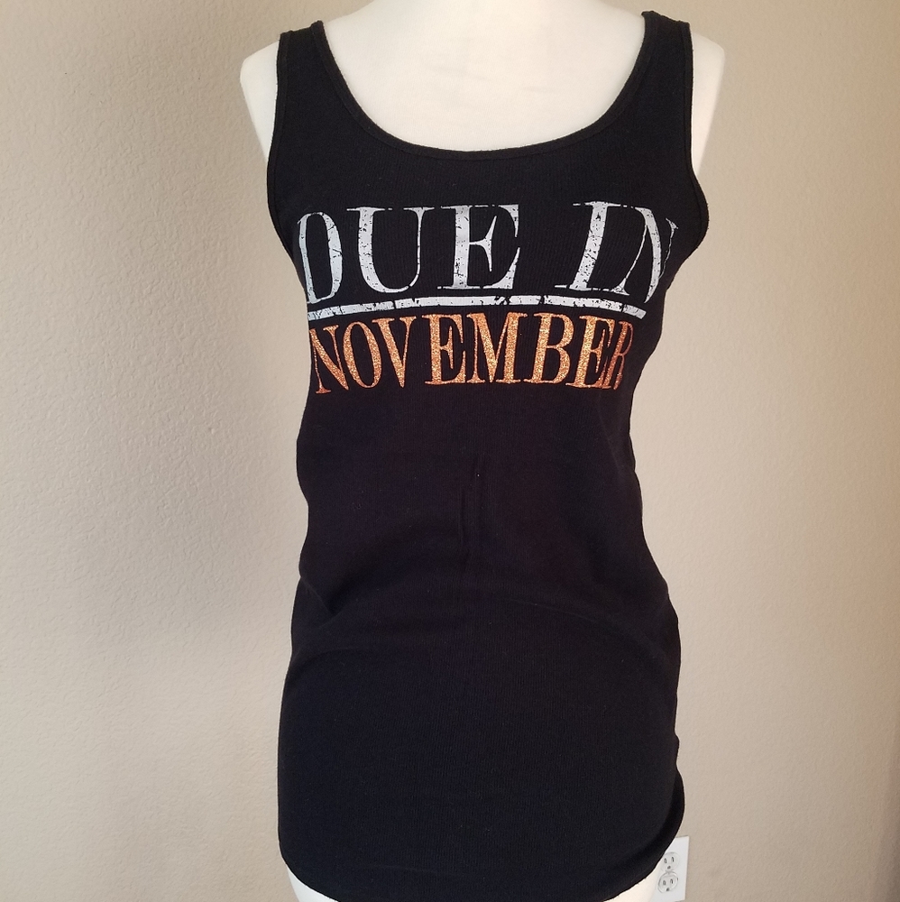 Motherhood maternity tank top Due in November Smal